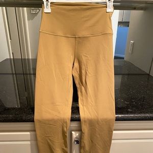 Lululemon yoga pants